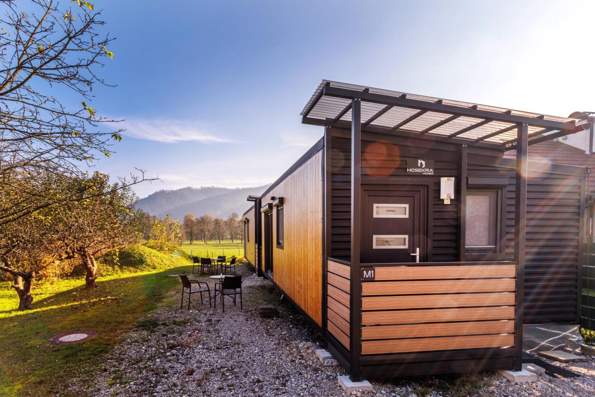 Hotel Mobile House Vegov Hram Dol pri Ljubljani Exterior foto